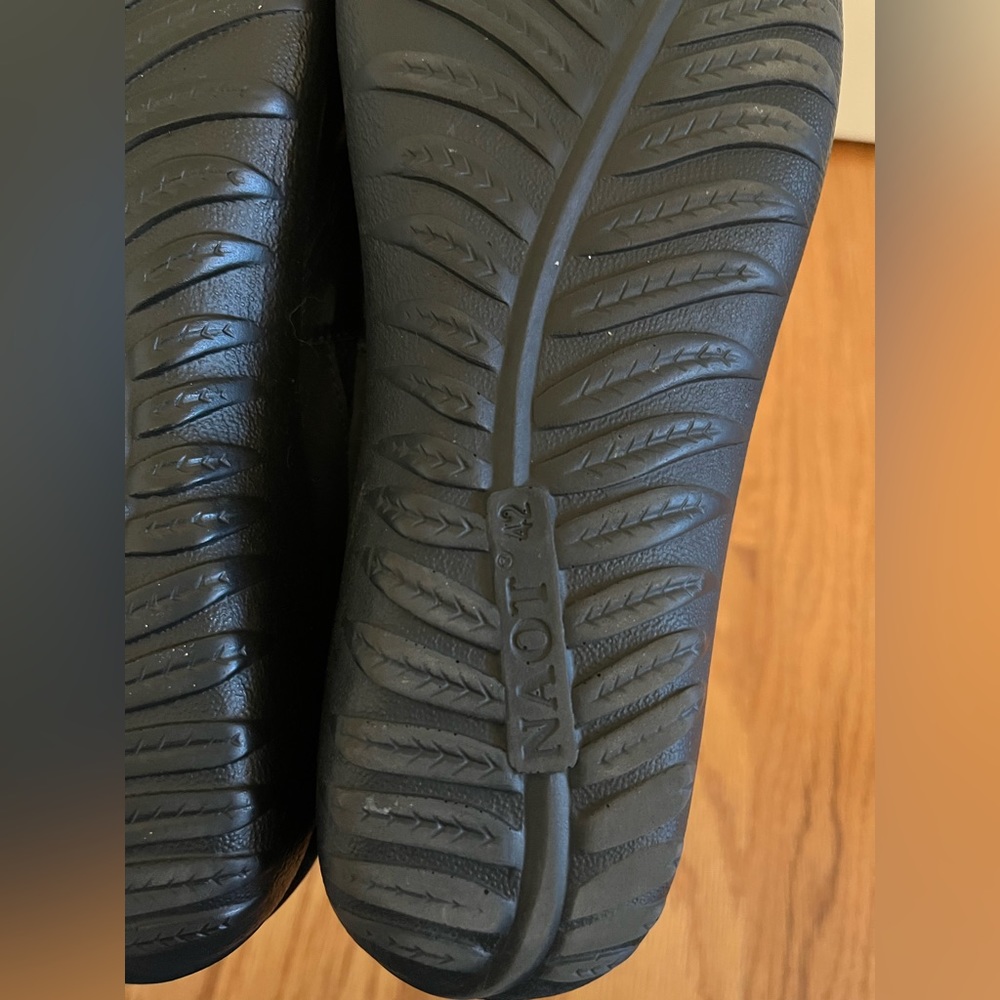 NAOT. Black Suede Mary Janes. Size Euro 42/US 11. - Picture 8 of 10